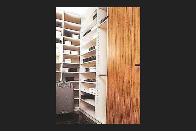 ガーデンヒルズ千里中央のシューズインクローク