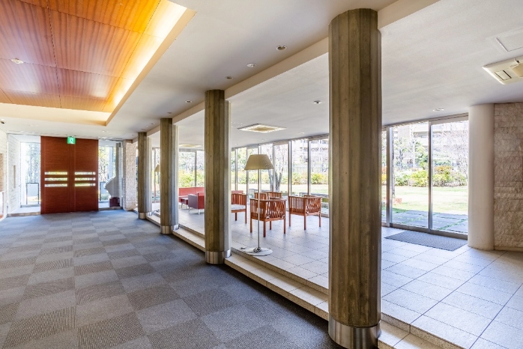 ガーデンヒルズ千里中央のビューラウンジ1